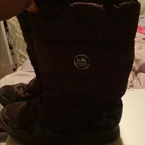 Chocolate brown Coach snow boots. VERY well kept.